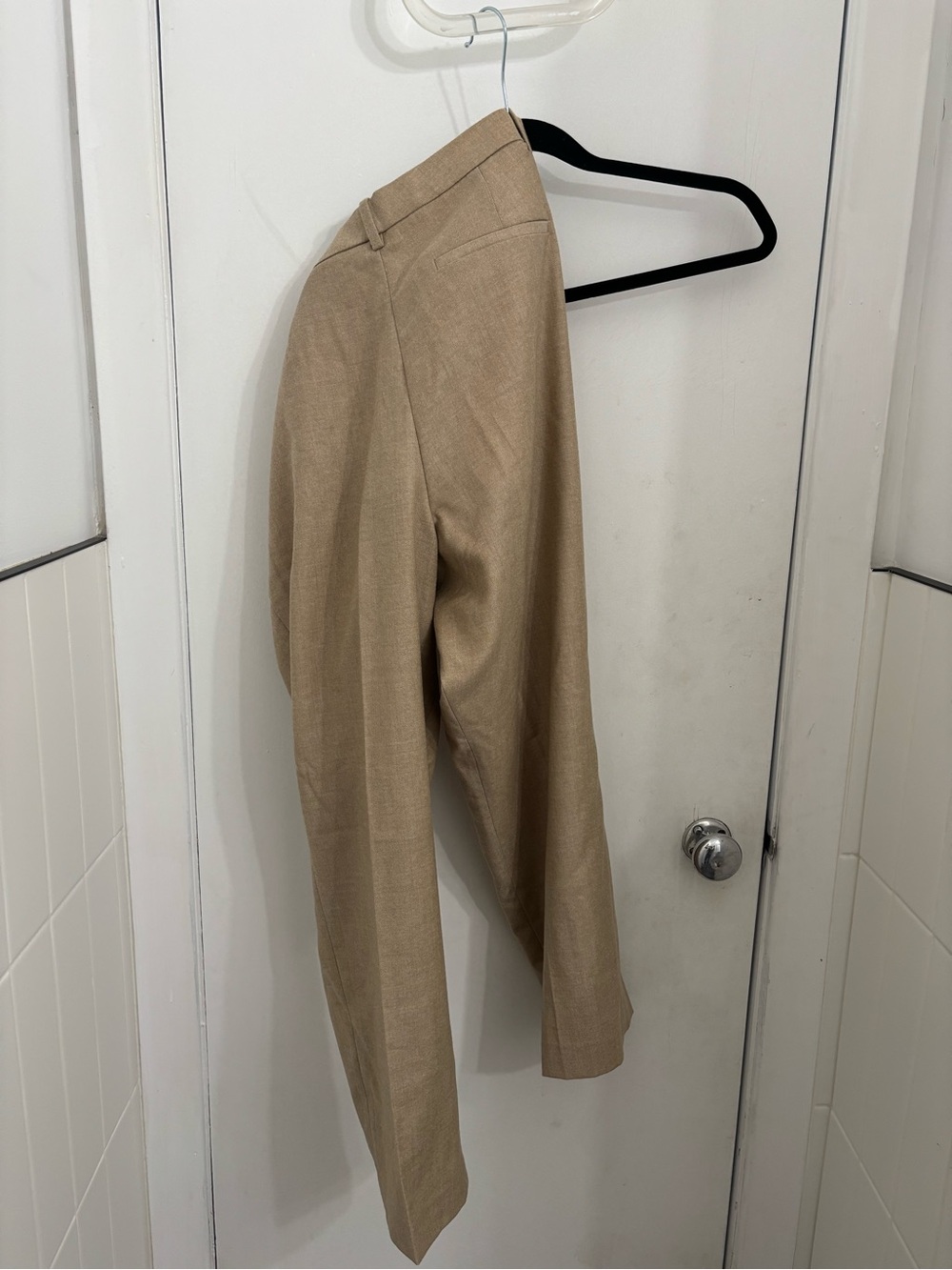 Theory Wide-Leg Pull-On Pants in Tan NOT charcoal - Picture 3 of 5